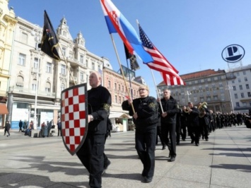 В столице Хорватии неонацисты прошли маршем в поддержку Трампа