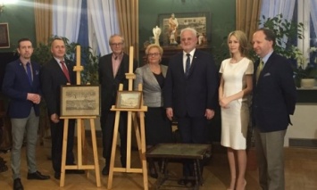 Австриец повернул Польши произведения искусства, украденные родителями во время войны