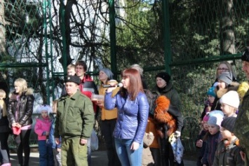 Проводили зиму - ялтинцы отпраздновали Масленицу в сквере Данилевского