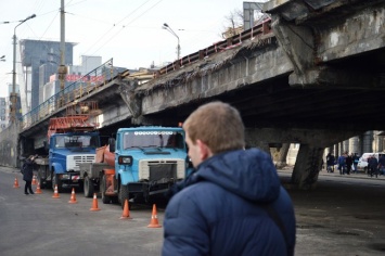Жертва обстоятельств: Как и что постепенно разрушало Шулявский мост в Киеве