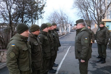Командующий Национальной гвардии Украины провел осмотр военных городков в Кривом Роге (фото)