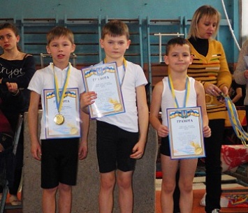 Бердянские акробаты приняли участие во Всеукраинском турнире