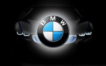 BMW представил автомобиль, способный находить парковочные места