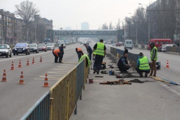 Проспект Слобожанский готовят к перекрытию Нового моста