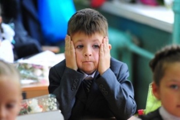 В Лозовском районе хотят закрыть две школы: родители и учителя против