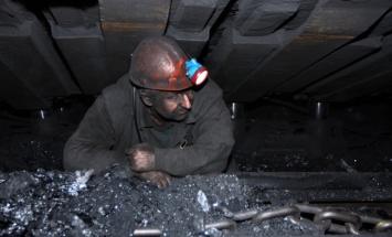 Львовские шахтеры не отгружают уголь: требуют выплатить зарплату
