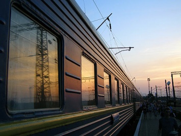 Во Львовской области парень скончался от удара током на крыше поезда