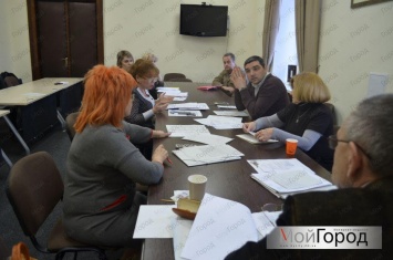 Николаевские депутаты «набросились» на Бондаренко из-за финансирования песенного конкурса
