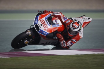 Росси и Лоренцо: два совершенно разных отзыва о первом дне тестов IRTA MotoGP в Катаре