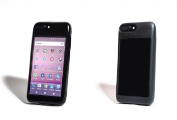 Для iPhone создали чехол со встроенным Android-смартфоном