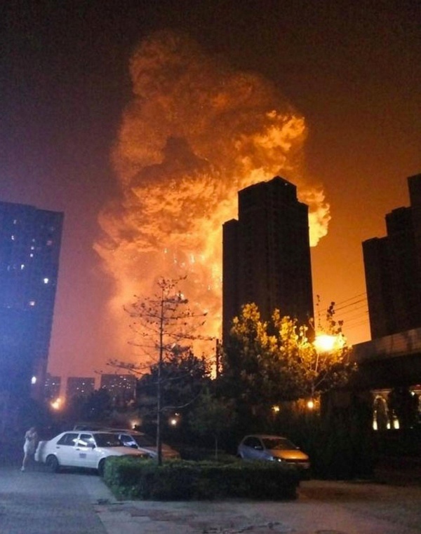 В зоне техногенной катастрофы в Китае воздух отравлен химикатами