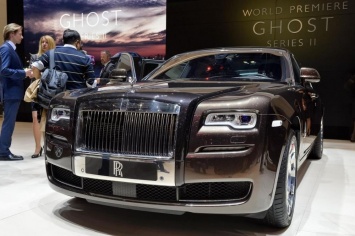 Rolls-Royce Ghost продемонстрировала, на что способен на дрэговом треке
