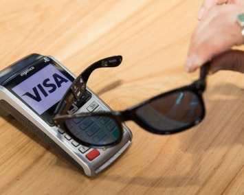 Visa представила очки для бесконтактных платежей
