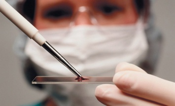 Ученые изобрели бумагу, определяющую группу крови за секунды
