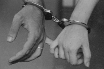 Ночные "забавы" криворожской пары закончились в полиции (ФОТО)