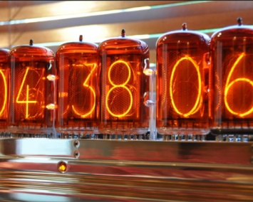Ученые из Новосибирска разработали сверхточные атомные часы с помощью лазера