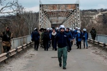 Миссия ОБСЕ на Донбассе останется еще на год