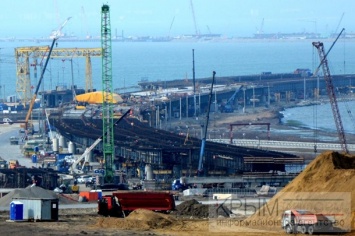 В Сети показали год строительства Крымского моста
