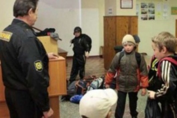 В Запорожских школах хотят поставить охрану