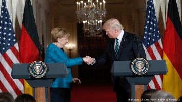 Меркель высказалась за продолжение переговоров по TTIP