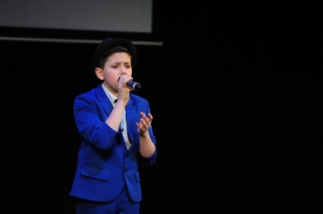 На проекте «Голос. Дети» споет 12-летний Данил из Троицка