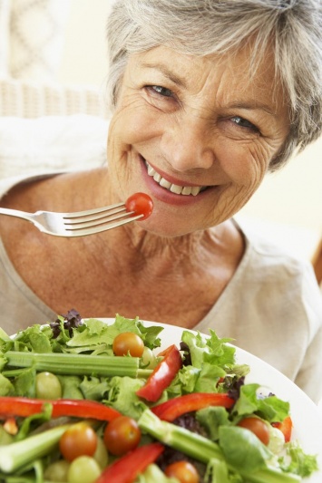 Ученые прописали здоровую диету для пожилых людей