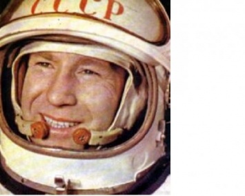 52 года назад космонавт Алексей Леонов впервые вышел в открытый космос