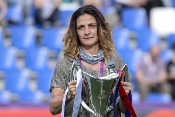 Итальянскую мужскую сборную по футболу впервые возглавит женщина
