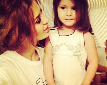 Боня выложила в интернете фото своей дочери