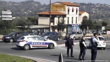 Суд во Франции арестовал двух подростков из-за стрельбы в школе