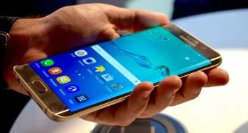 В сети появились снимки компонентов телефона Samsung Galaxy Note 8