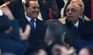 Галлиани: Берлускони может сохранить Милан