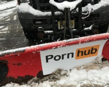 Порносайт PornHub запустил уникальный сервис для автомобилистов