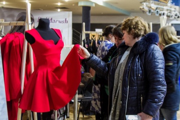 Модные выходные: в Запорожье представили свои коллекции сто дизайнеров