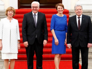 В Германии состоялась церемония передачи президентской власти Ф.-В. Штайнмайеру
