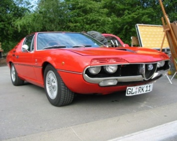 Раритетная модель Alfa Romeo Montreal выставлена на продажу
