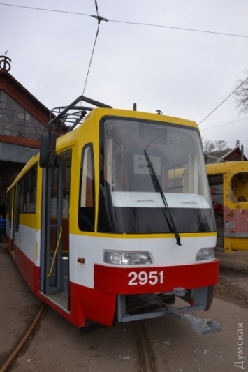 «Одесгорэлектротранс» оборудовал новый трамвай сидениями европейского образца