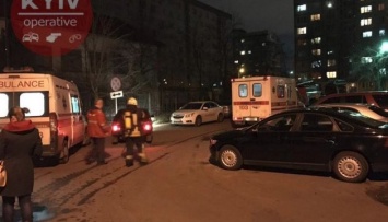 На столичной Оболони из-за пожара из дома эвакуировали 30 человек