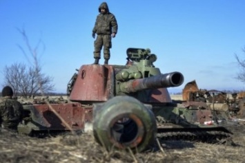 Атака боевиков на позиции морпехов, обстрелы из "градов", пушек и танков: ситуация в зоне АТО продолжает ухудшаться