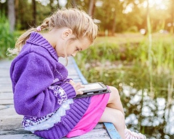 Ученые: Электронные устройства приносят детям больше вреда, чем пользы