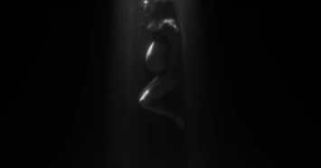 Натали Портман в клипе Джеймса Блейка показала красоту беременности