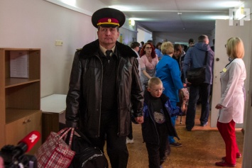 В запорожскую больницу привезли 25 детей из зоны АТО