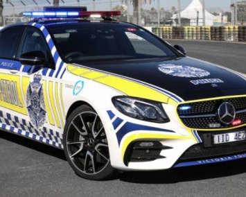 Седан Mercedes-AMG E43 поступил на службу в полицию