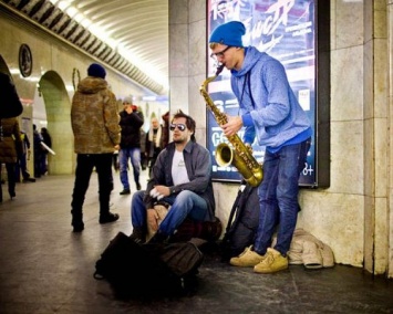 С 27 марта музыканты начнут выступать на 15 площадках метро Москвы