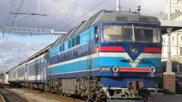 В Киеве с перрона поезд "сдул" пассажиров