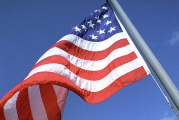 Флаг США, побывавший на Луне, пустят с молотка