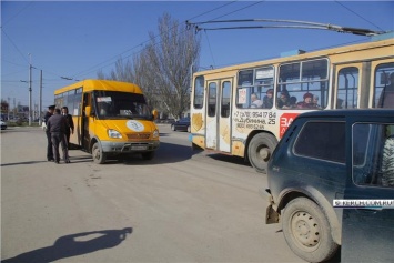 В Керчи проходят операции «Должник» и «Автобус»