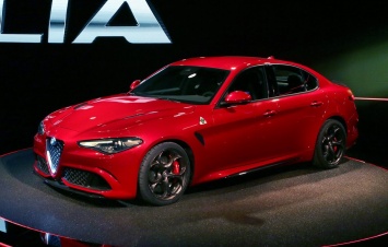 Китайцы за 33 секунды купили 350 седанов Alfa Romeo Giulia