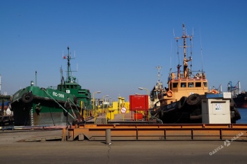 Буксиры частной компании незаконно работают в Одесском порту: на предприятии бьют тревогу