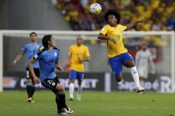 Бразилия одержала волевую победу в матче с Уругваем